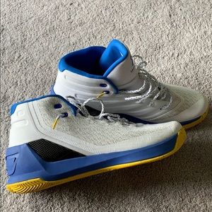 Steph Curry 13 - Never Worn - didn’t fit my son